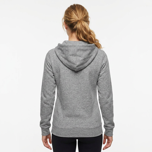 Sudadera de invierno para mujer, gris verde, forrada, antiarrugas, con estampado serigrafiado de ciervos y nieve, mezcla de algodón, corte regular, frontal - Product Image 6