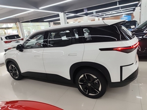 Prix bas <span class=keywords><strong>Toyota</strong></span> <span class=keywords><strong>BZ</strong></span> 3X 2025 BEV <span class=keywords><strong>SUV</strong></span> voiture d'occasion FWD5 - Product Image 2