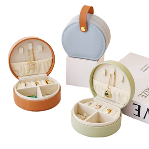 Boîte à bijoux ronde portable en cuir PU avec logo personnalisé, boîte à bijoux multifonctionnelle pour bagues, colliers, boîte de rangement - Product Image 3