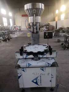 Machine de capsulage de liège de vin rouge à pression automatique machine de remplissage et de <span class=keywords><strong>bouchon</strong></span> de bouteilles en verre machine de <span class=keywords><strong>bouchon</strong></span> de vin rouge - Product Image 2