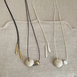 Colliers de mode en perles ajustables, simples, personnalisés et exquis, de style européen et américain, pour femmes - Product Image 2