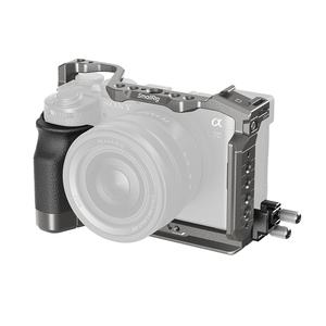 Pour kit de cage de caméra en alliage d'aluminium SmallRig HawkLock avec plaque à dégagement rapide intégrée et poignée en silicone pour <span class=keywords><strong>Sony</strong></span> Alpha <span class=keywords><strong>7C</strong></span> - Product Image 1