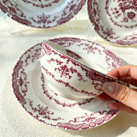 Service de table en céramique rouge à motifs floraux vintage, assiettes et bols en porcelaine à motif de roses rétro pour la décoration de table