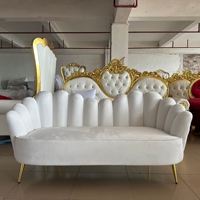 Canapé de mariage en velours en forme de coquille, causeuse blanche avec pieds en métal doré, canapé de luxe pour événements, banquets, fêtes, mobilier d'hôtel
