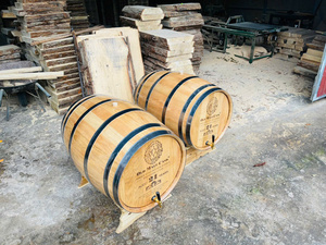 Baril de vieillissement de bière en bois de chêne artisanal et écologique Blue Lotus Farm avec conception hermétique - Product Image 3
