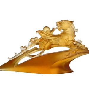 Customized Tiger Sculpture Liuli Glass Art for Business Premium Glass Crystal Crafts Gift ArtFamily Jiangsu Ornament