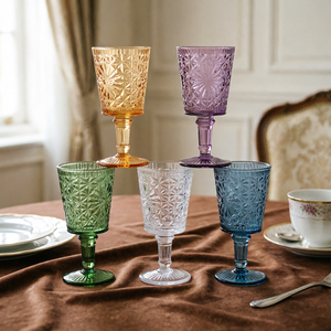 Copa de Cristal Clásica Vintage con Relieve, Cristal Europeo de Lujo para Banquetes de Boda - Product Image 5