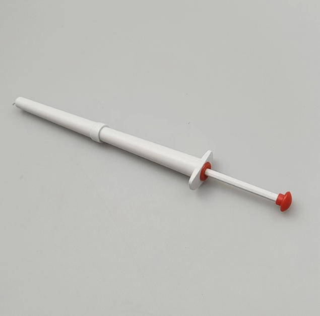 White and red head (kimchi clip)