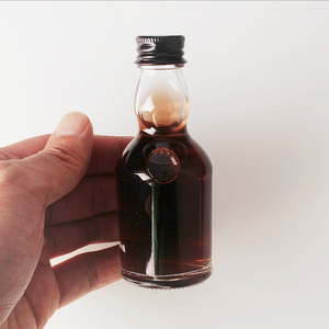 Clear Mini Small 50ml Licor Alcohol Glass Botella de vino con tapón de rosca para <span class=keywords><strong>Brandy</strong></span> serigrafiado - Product Image 3