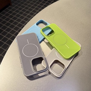 Coque de téléphone magnétique en maille nid d'abeille à dissipation thermique couleur bonbon simple ou coque rigide ultra-fine anti-chute pour iPhone 17, 16, 15, 14, 13 - Product Image 4