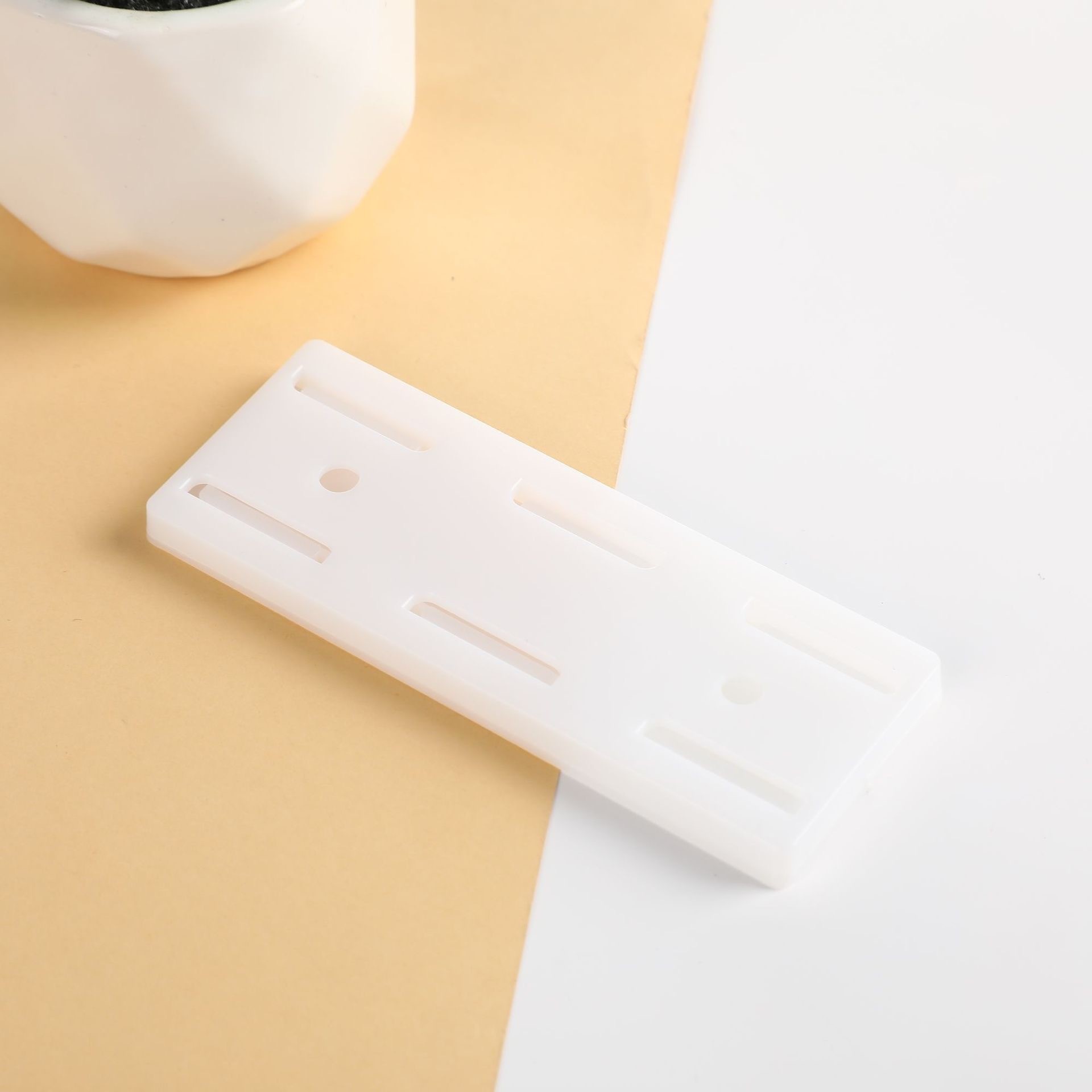 [Blanc, 1 pièce] Support de multiprise, universel pour routeurs