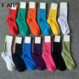ถุงเท้ากีฬาผู้ชายสีพื้น Hans Long แบบหนาพิเศษ สวมใส่สบาย เหมาะสำหรับใส่ทุกวัน - Product Image 1
