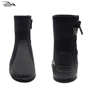 Bottes de plongée en néoprène 5 mm unisexes pour la plongée, le snorkeling, le surf et la plage - Product Image 1