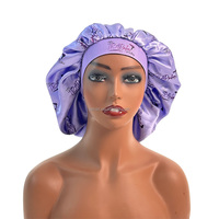 Bonnet en satin personnalisé et bandes fondues pour les bords Vente en gros de bonnets élastiques pour les cheveux personnalisés