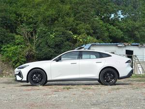 2025 Changan Uni V Sport Auto nouvelle berline FWD R18 pneu ACC régulateur de vitesse Turbo moteur Euro VI cuir alliage d'aluminium gauche - Product Image 2