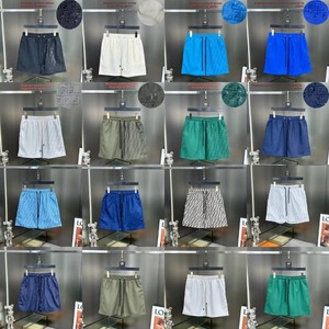 Shorts de plage tendance pour hommes, style urbain, séchage rapide, en nylon, avec cordon de serrage et lettres 3D – Vente en gros - Product Image 1