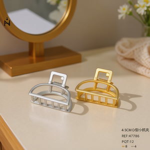 Pinza para el pelo tipo Z D de 4,5 cm, pinza pequeña de metal para mujeres y niñas, estilo simple, uso diario - Product Image 4