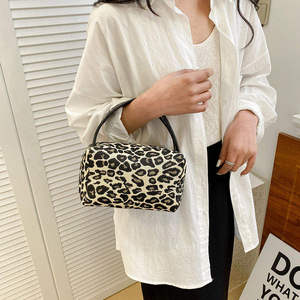 Cá nhân phụ nữ vẻ đẹp túi thời trang dây kéo đóng cửa cho vệ sinh cá nhân & Túi mỹ phẩm với động vật ngựa vằn in trang điểm tổ chức - Product Image 4