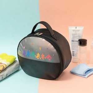 กระเป๋าหนังสำหรับของใช้ส่วนตัว - Product Image 1