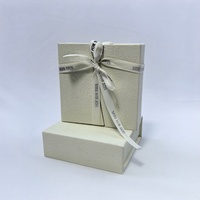 Boîte de rangement pour bijoux en carton, design durable à double ouverture magnétique, haut de gamme, pour colliers et bagues