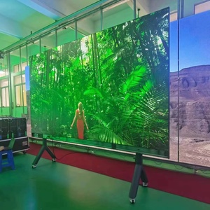 Écran de réunion tactile tout-en-un Topled avec roulettes, affichage TV numérique LED P1.86 sur pied - Product Image 3