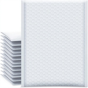 Enveloppes à bulles UCGOU 85x12 pouces blanches, lot de 25, auto-adhésives, imperméables, opaques, rembourrées, enveloppes d'expédition moyennes pour vêtements - Product Image 1