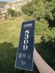 Nouvelles plaques de porte d'hôtel personnalisées en acier inoxydable RFQprint vérifiées 2026 avec bouton « Ne <span class=keywords><strong>pas</strong></span> déranger » et éclairage LED, alimentées par prise secteur - Product Image 6