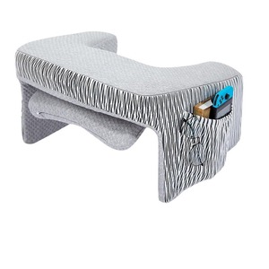 Almohada de lectura Du Babo de espuma viscoelástica a rayas, rectangular, con bolsillos para usar en la cama o el sofá - Product Image 5
