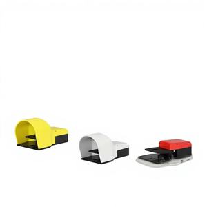 Interruptor de Pedal CMKY002 con Cubierta - Clasificación IP65, 15A/250V, Operación Manos Libres para un Trabajo Seguro, Rápido y Suave en Máquinas CNC, Hecho en India - Product Image 1