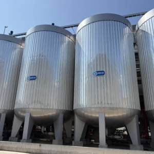 Approvisionnement direct d'usine 75-85% Sirop de glucose liquide Édulcorant hydratant sans OGM à bas prix - Product Image 4