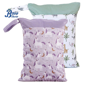 Sac humide à bas prix pour bébé <span class=keywords><strong>maternité</strong></span> deux poches à fermeture éclair voyage plage piscine garderie <span class=keywords><strong>lavable</strong></span> <span class=keywords><strong>couche</strong></span> en tissu imprimé motif - Product Image 1