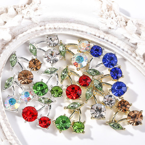 Ciondoli per unghie in lega di ciliegio rosso/rosa con strass in ciliegio di cristallo con gemme di cristallo brillante in metallo e zircone per <span class=keywords><strong>Nail</strong></span> <span class=keywords><strong>Art</strong></span> decoro per la ciliegia - Product Image 2