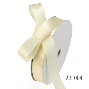 高品質 1インチ (2.5cm) シングルフェイスサテンリボン 100ヤード 無地ブルー 卒業祝いのギフトラッピングに - Product Image 6