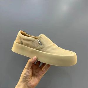 Zapatillas de lona transpirables para hombre, impermeables, resistentes al desgaste, con suela gruesa y aumento de altura, estilo casual deportivo para caminar. - Product Image 4