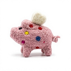 Best Himalaya Handmade Eco-Friendly <b>Felt</b> Wool Pig Ornament White Pink Polka Dot Traditional Style Christmas Indoor Wall Hanging - Product Image 3