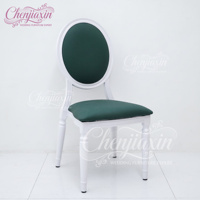 Chaise de salle à manger de style français moderne, cadre blanc, dossier capitonné en cuir vert foncé, chaise d'appoint pour événement de mariage