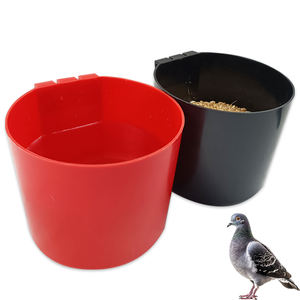 YCZ Mangeoire et abreuvoir suspendu en plastique de 1,5 <span class=keywords><strong>L</strong></span> pour animaux de cage, pigeons et poulets - Product Image 1