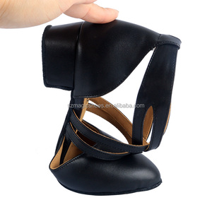 Chaussures <span class=keywords><strong>de</strong></span> <span class=keywords><strong>danse</strong></span> <span class=keywords><strong>latine</strong></span> pour femmes en cuir <span class=keywords><strong>de</strong></span> vachette et daim, semelle épaisse, bout fermé, chaussures <span class=keywords><strong>de</strong></span> <span class=keywords><strong>danse</strong></span> saisonnières, chaussures simples professionnelles à talons bas - Product Image 5