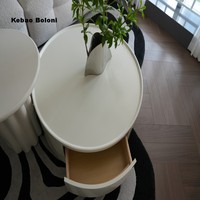Table basse moderne au design minimaliste italien pour salon, appartement, villa, design d'intérieur, table à thé élégante