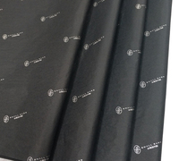 Papier noir de marque de luxe 17gsm avec revêtement latéral unique en feuille d'or Emballage de tissu biodégradable pour vêtements personnalisés