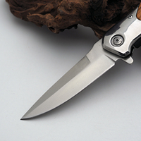 Couteau pliant en acier inoxydable avec manche en bois Couteau de chasse de poche haute dureté avec clip OEM personnalisable
