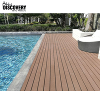 Plancher de terrasse extérieur en bois composite plastique WPC Planche de terrasse en bois dur massif