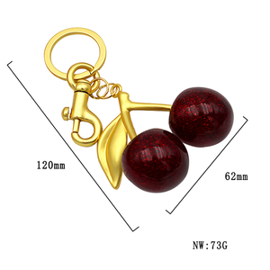 Nuevo estilo promocional creativo coche encanto pequeño regalo niñas elegantes llaveros lindo frutas acrílico cereza esmalte brillo llavero - Product Image 6