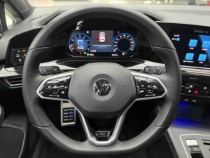 <span class=keywords><strong>Volkswagen</strong></span> <span class=keywords><strong>Golf</strong></span> 280TSI DSG <span class=keywords><strong>R</strong></span>-Line <span class=keywords><strong>2022</strong></span> - Product Image 2