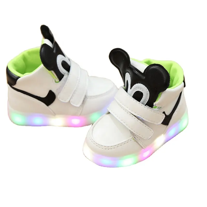 2021 חדש תינוק LED זוהר נעלי החלקה ספורט ילדי של זוהר מהבהב תאורה נעליים