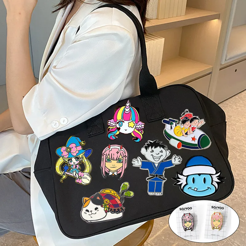 Factory Custom Hard Enamel Pin 2d 3D Lovely Cartoon Anime Lapel Pins Soft Enamel Metal Badge for Backpack or Shoulder Bags