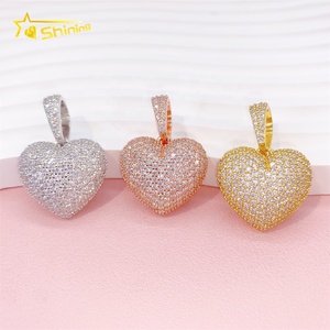 <span class=keywords><strong>Pas</strong></span> <span class=keywords><strong>cher</strong></span> prix 925 en argent Sterling bijoux de mode hommes entièrement glacé VVS <span class=keywords><strong>diamant</strong></span> Moissanite coeur <span class=keywords><strong>pendentif</strong></span> avec boucles d'oreilles - Product Image 3
