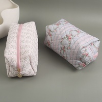 Tas Makeup penyimpanan portabel lembut kapasitas besar lintas batas perawatan kulit perjalanan berlapis bunga kecil geometris poliester mewah
