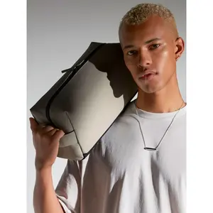 Bolsa de zapatos/accesorios de PU mate, gadgets sostenibles - Product Image 4