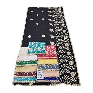 Foulard Châle Long en Voile de Coton Brodé de Strass Floraux pour Femme, Léger et Respirant, Idéal Toutes Saisons - Vente en Gros - Product Image 2